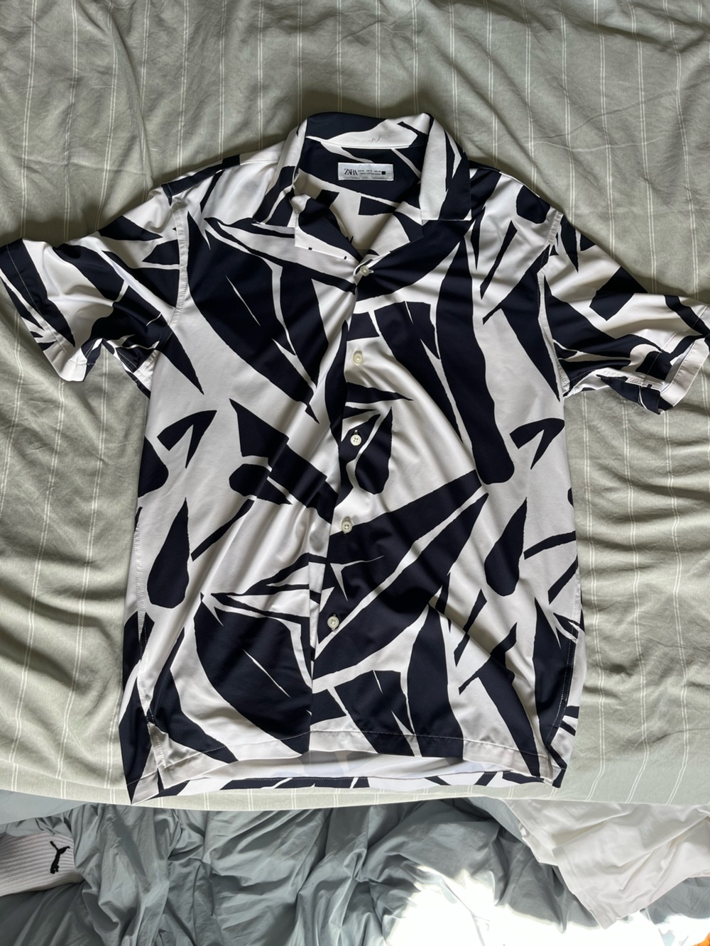 Zara Dark Blue and White Button Up T-Shirt